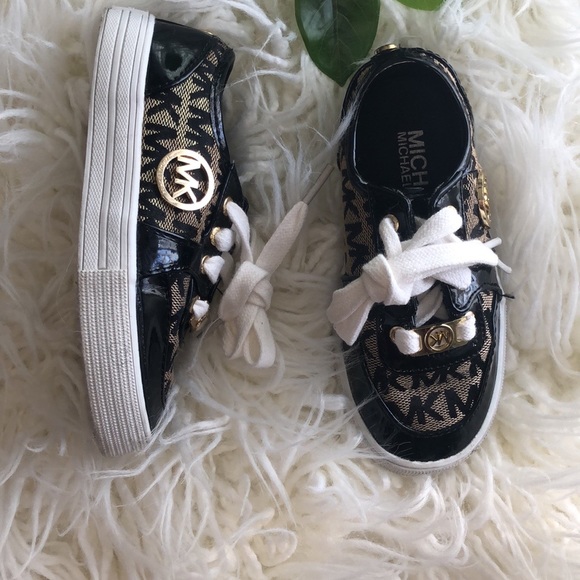 DONATED ♻️👋🏽 - Picture 2 of 7